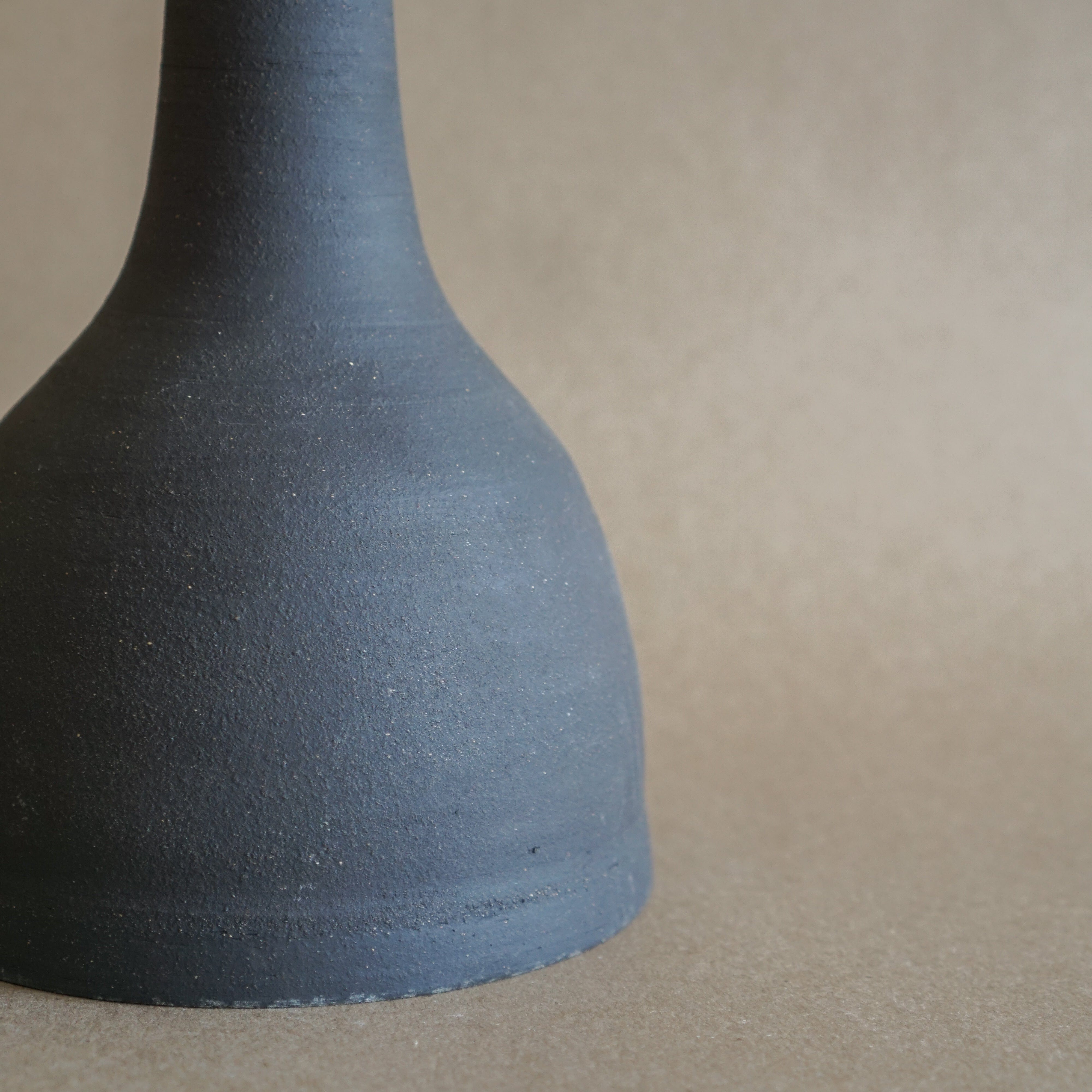 Style Union Decor Noir Bell Shaped Vase
