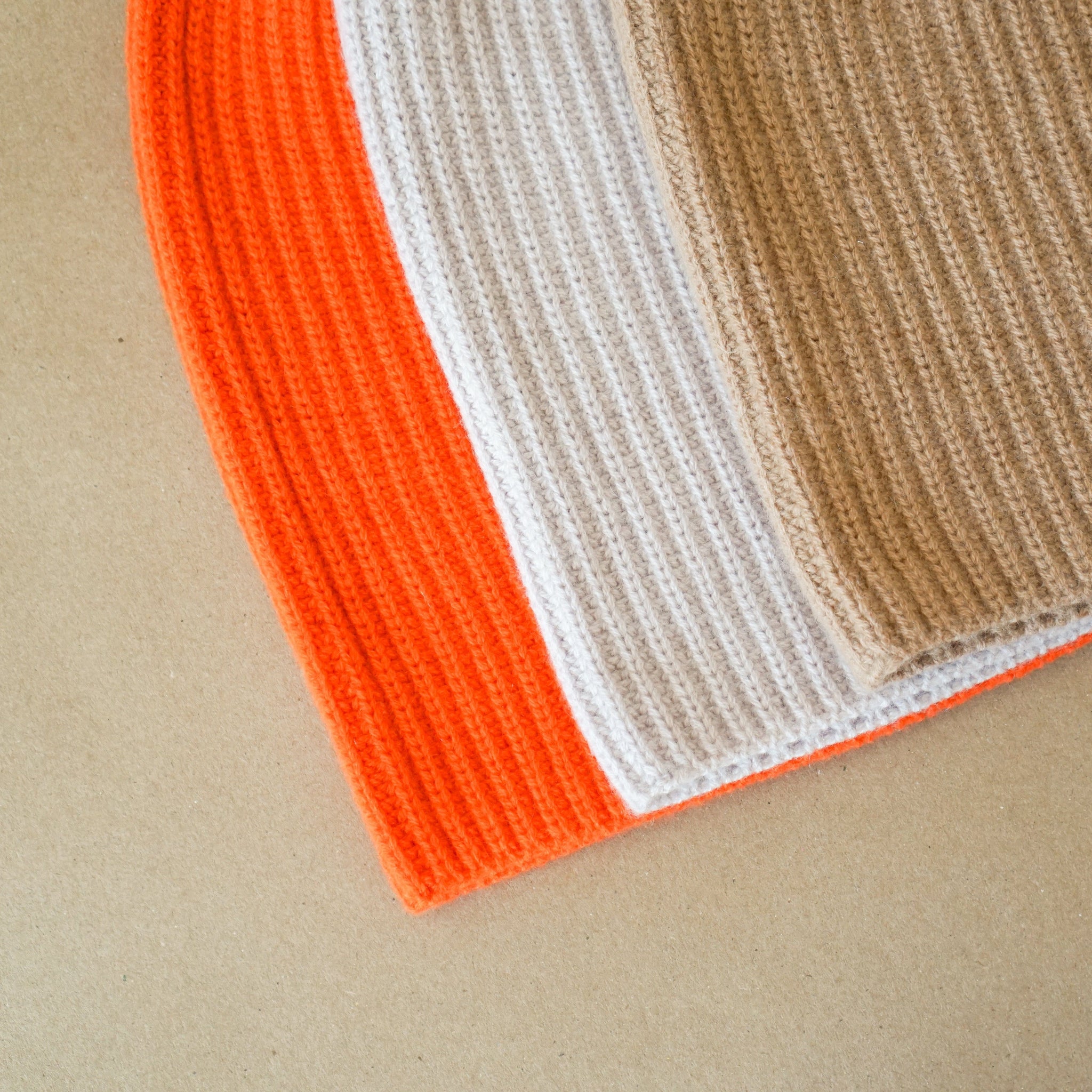 8.6.4 Apparel & Accessories Cashmere Ribbed Beanie - Camel