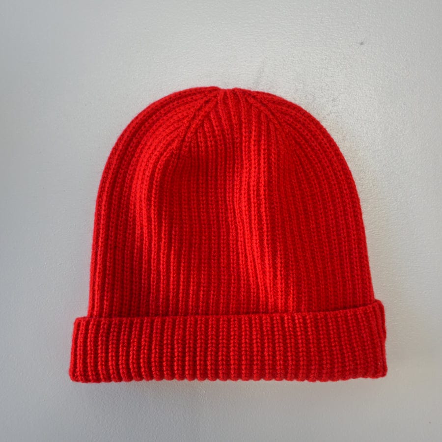 8.6.4 Apparel Red Cashmere Ribbed Beanie