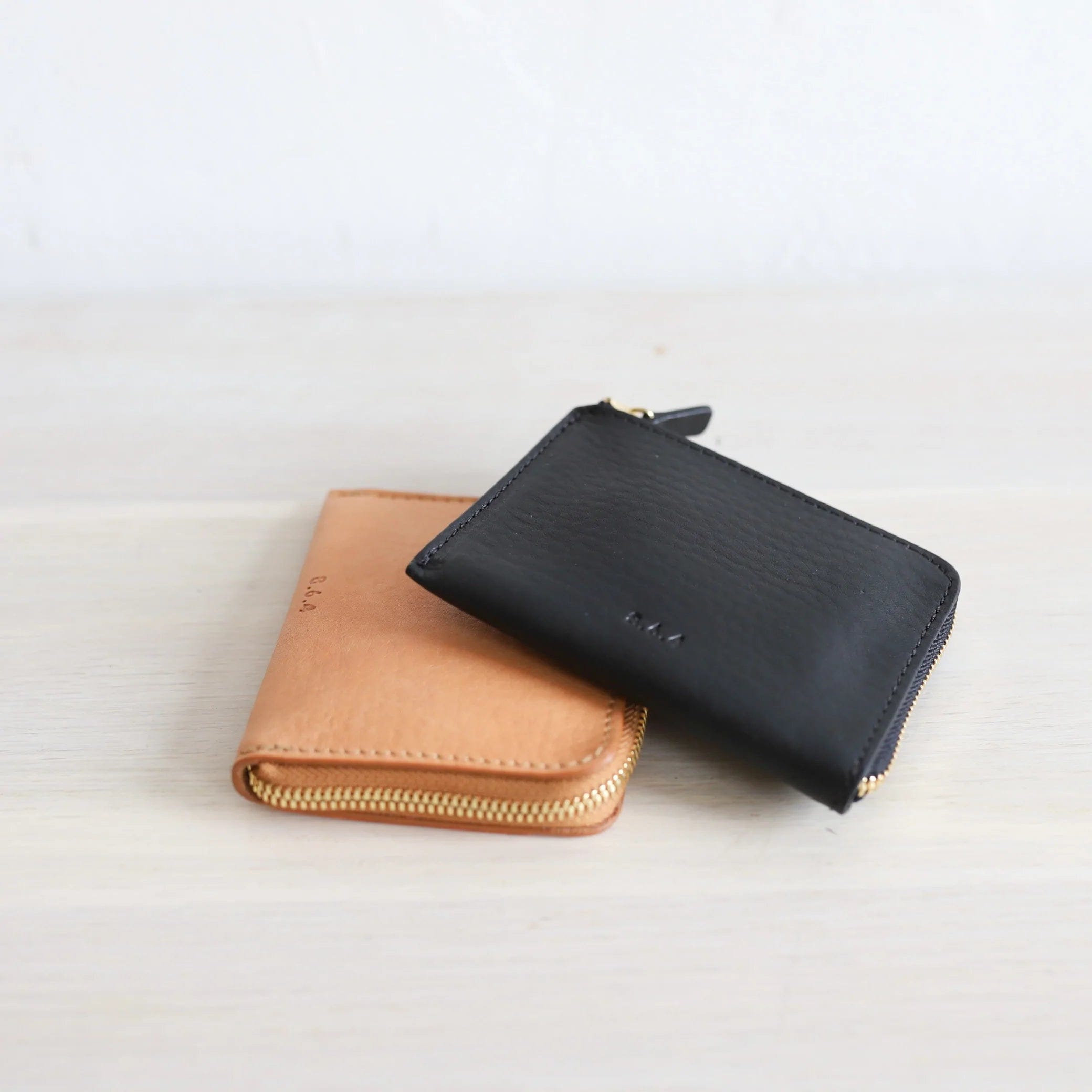 8.6.4 Apparel Tan Short Leather Wallet - Tan