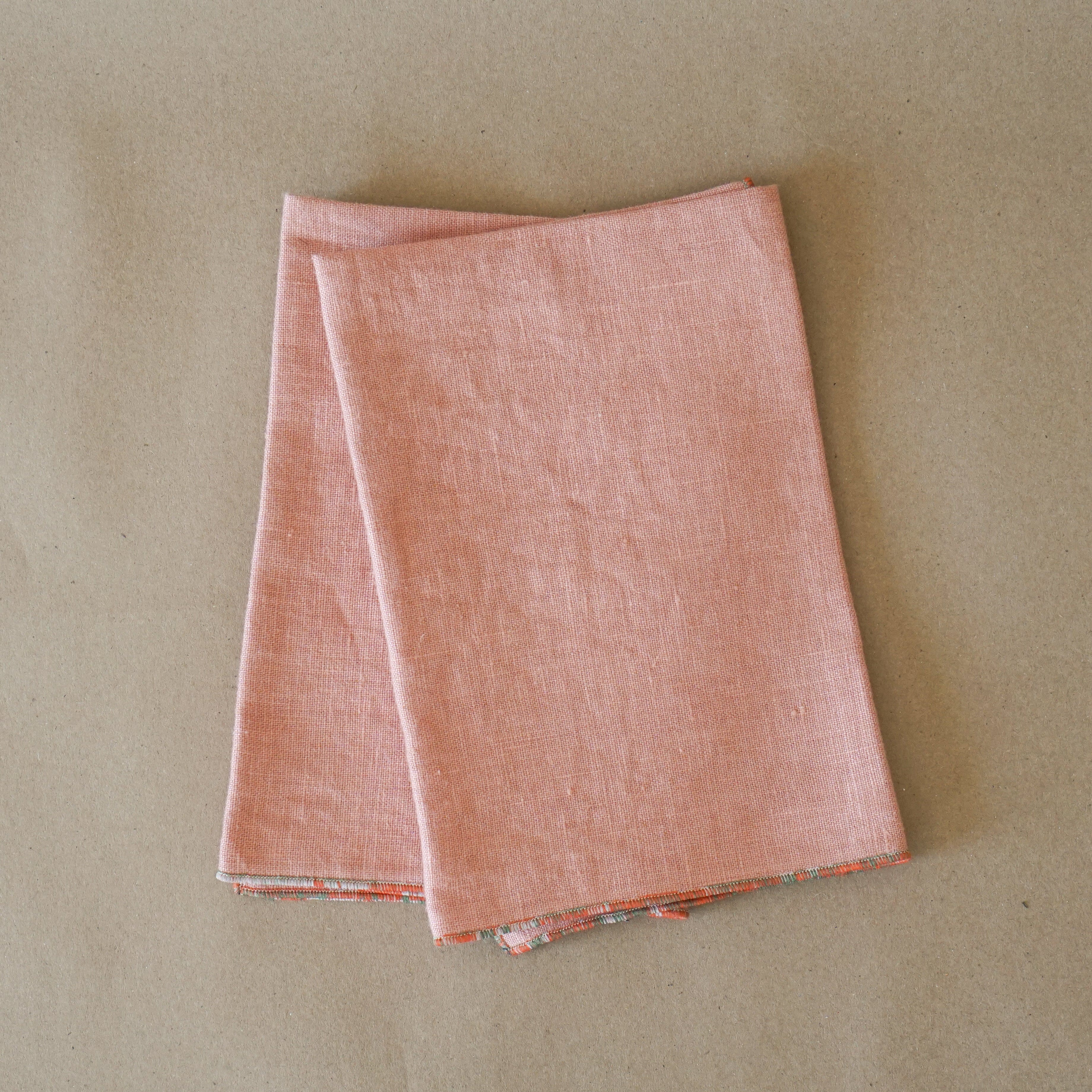 https://shopcoopla.com/cdn/shop/files/atelier-saucier-cloth-napkins-desert-rose-pink-linen-napkins-37450140451071.jpg?v=1702411456&width=3679