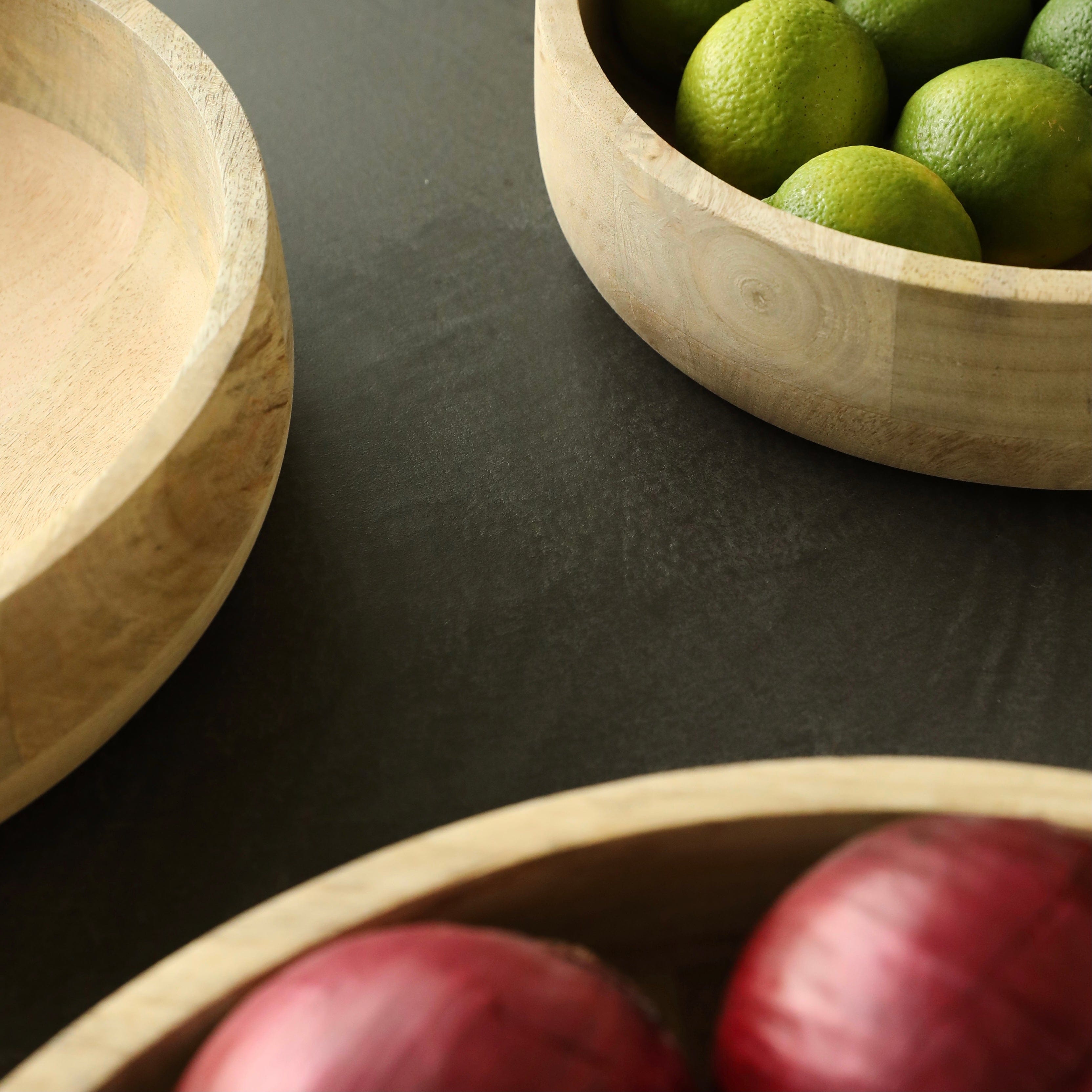 BE HOME Kitchen Medium Mango Wood Serving Bowl - Medium
