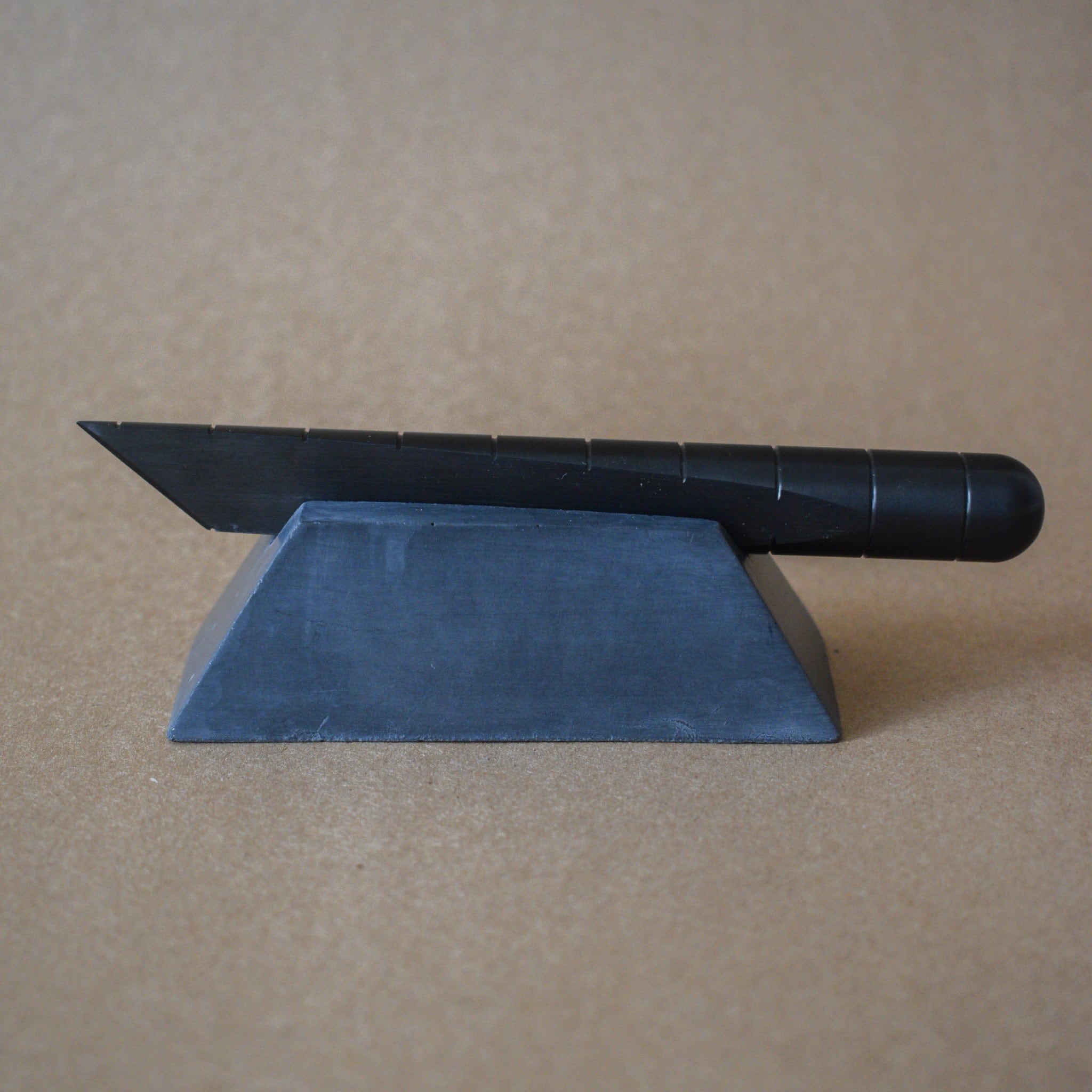 CRAIGHILL Accessories Black with Black Plinth Desk Knife