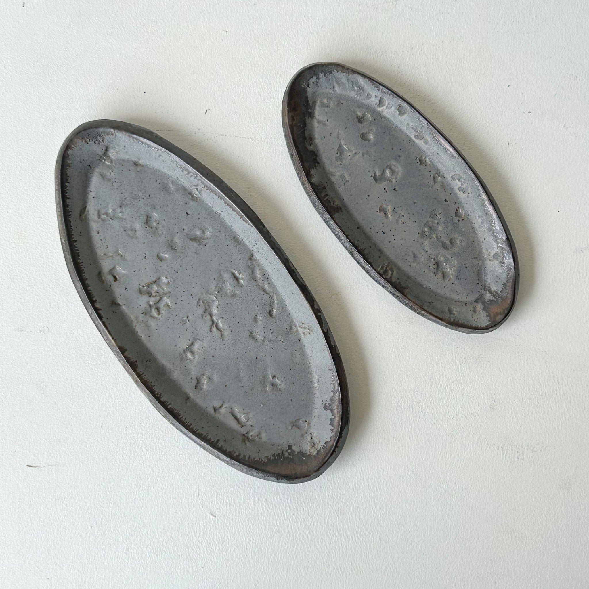 Gina Desantis Ceramics Decor Oval Luna Plate - Shale