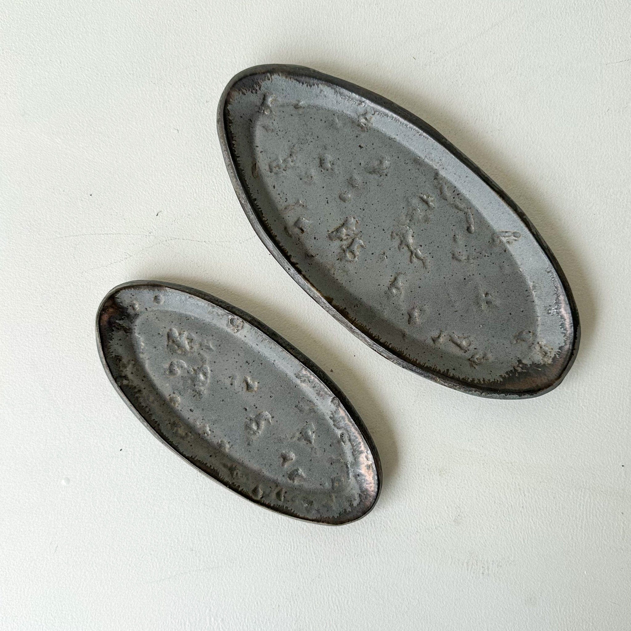 Gina Desantis Ceramics Decor Small Oval Luna Plate - Shale