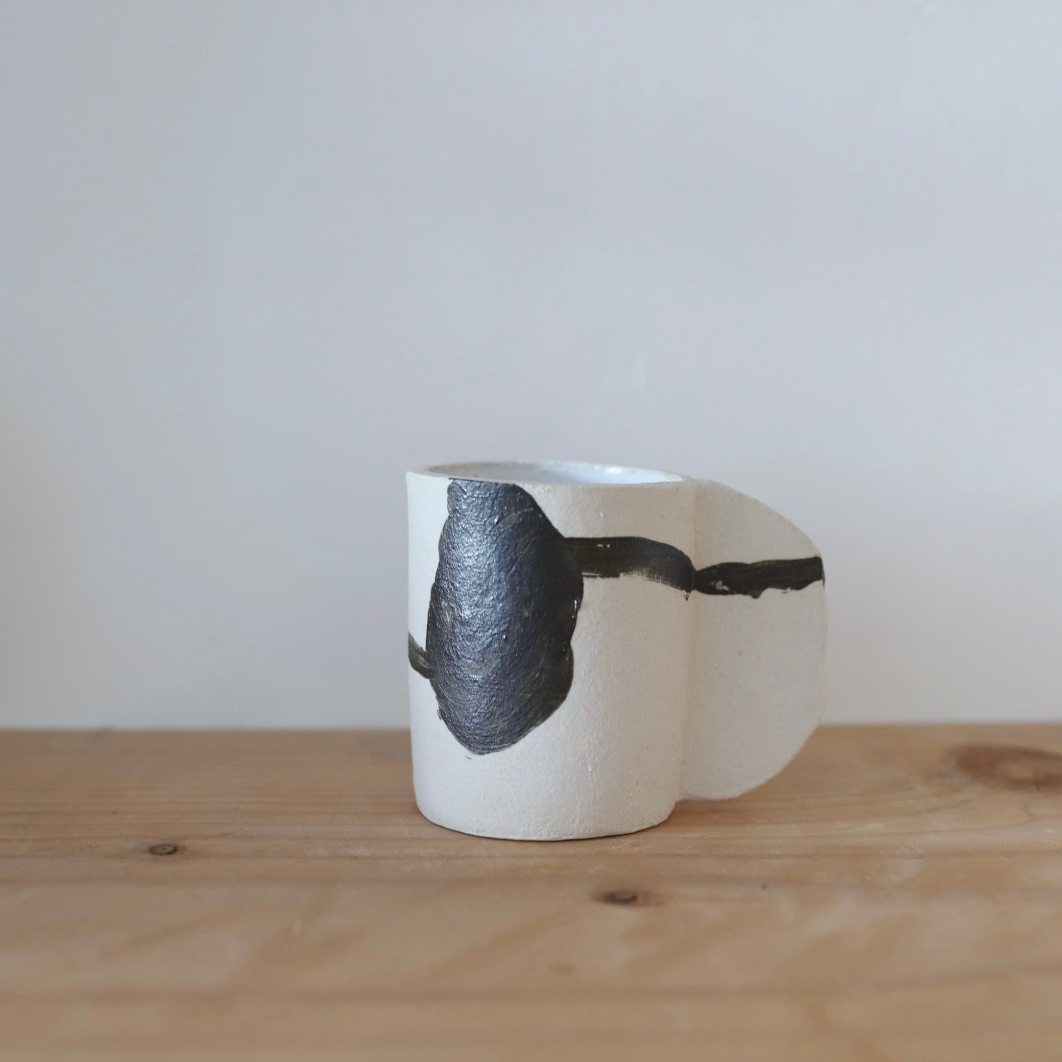 Heyja Do Kitchen A. Hand Sculpted Patterned Ceramic Mugs | Heyja Do