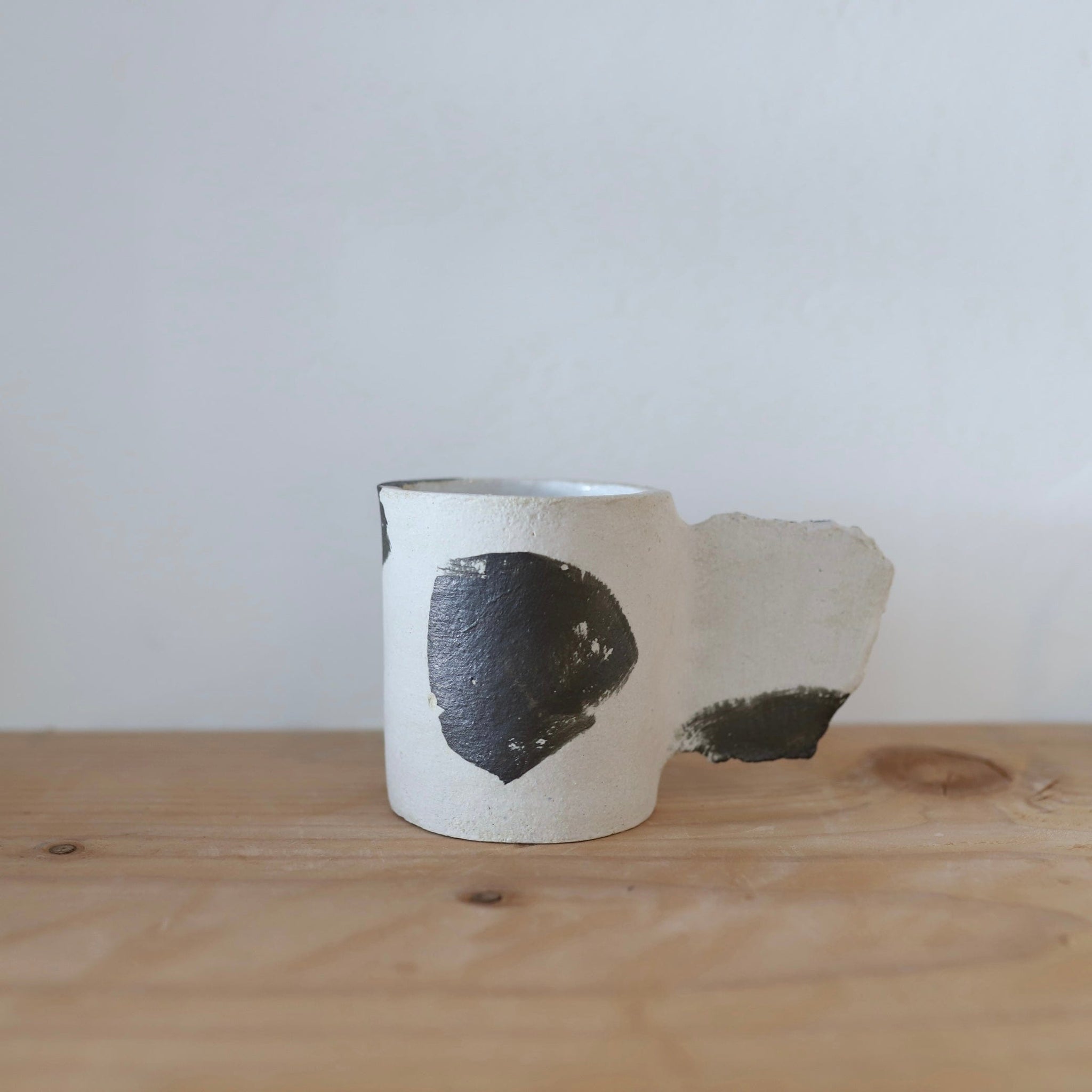 Heyja Do Kitchen B. Hand Sculpted Patterned Ceramic Mugs | Heyja Do