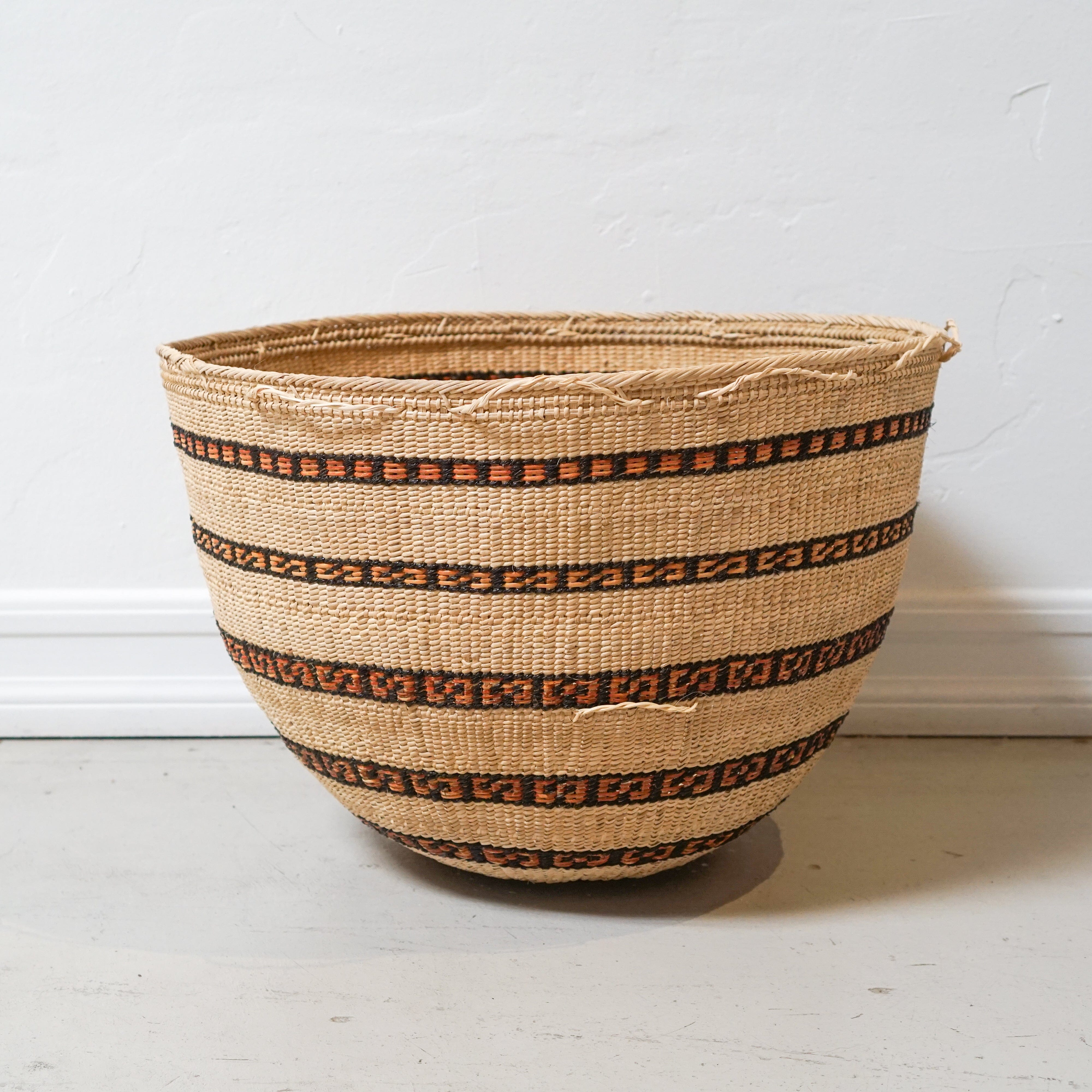 INCAUSA Baskets Wii Basket With Yanomami Painting
