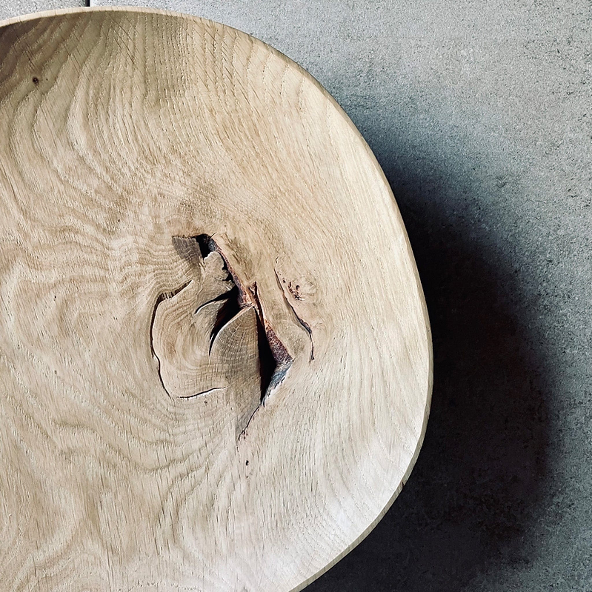 Jamie Gaunt Kitchen Hand Carved Large Plate Scoop in Oak