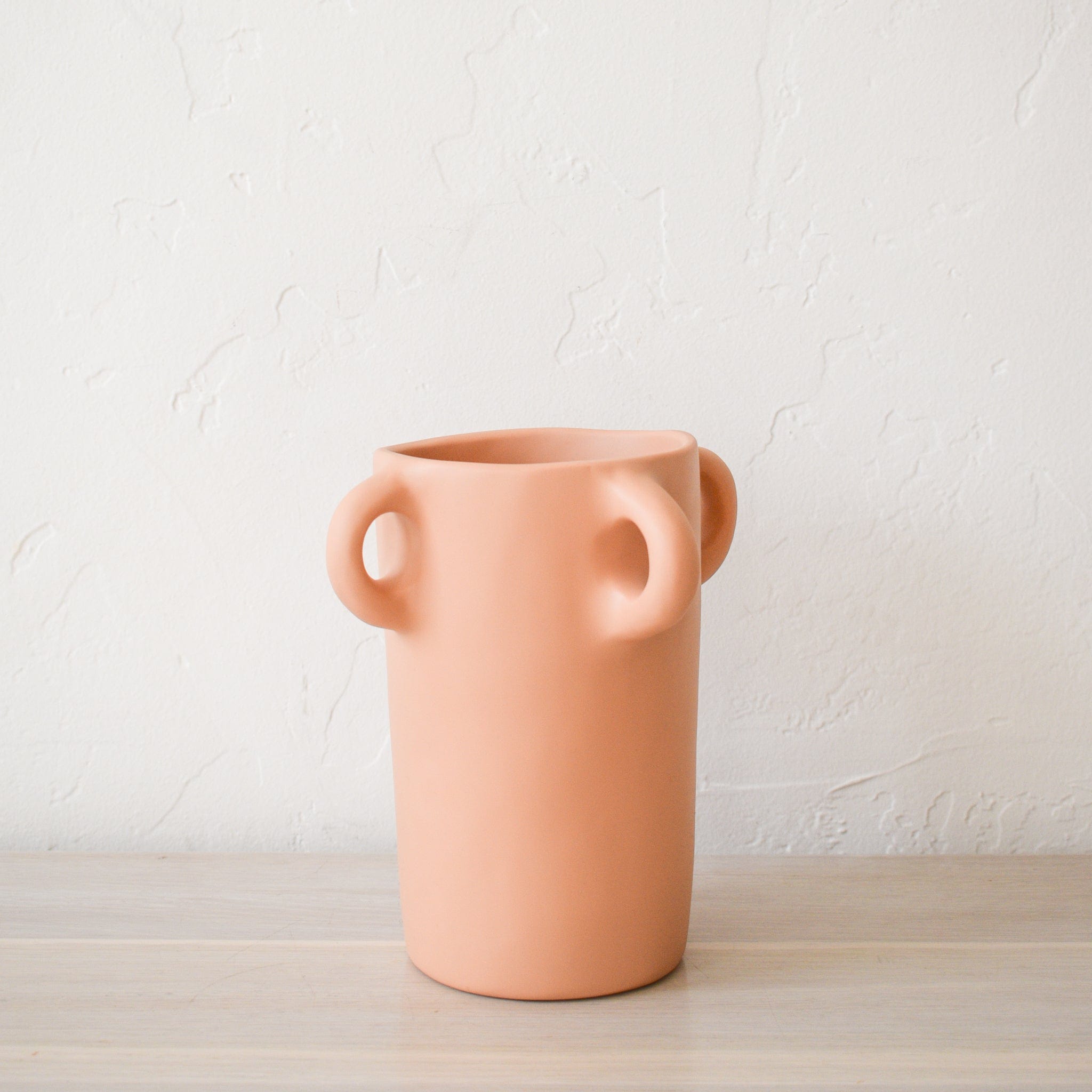 TINA FREY Decor Nude / Small Loopy Vase by Tina Frey